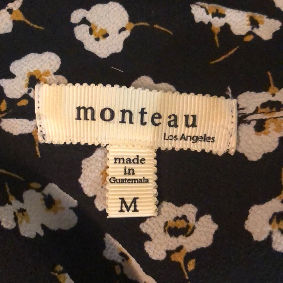 Flowy flower mini wrap dress - Picture 3 of 6